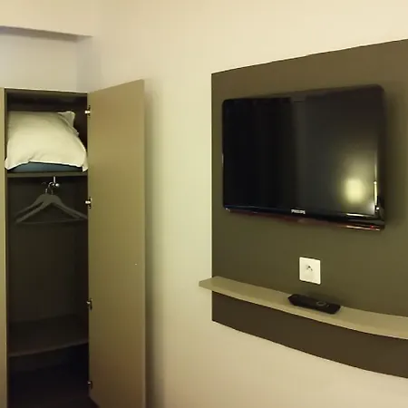 Hotel Akena Aeroport Charles De Gaulle - Witz 3*