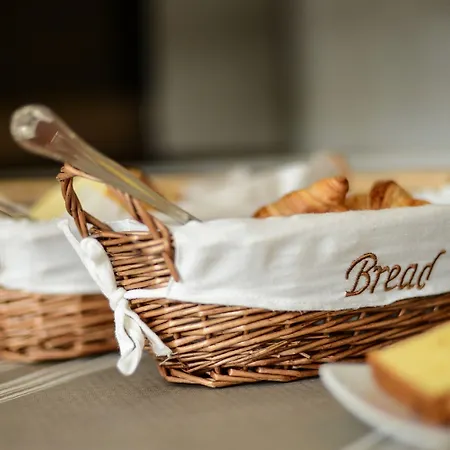 Akena Aeroport Charles De Gaulle - Witz Hotel 3*