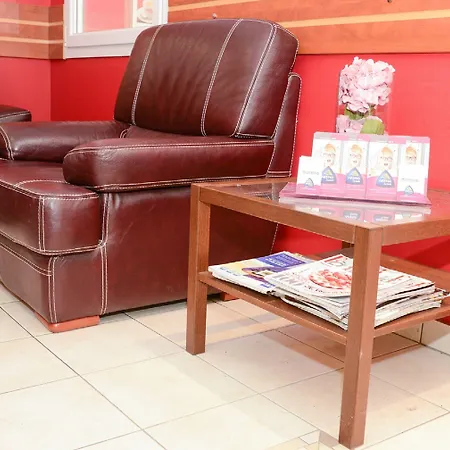 Akena Aeroport Charles De Gaulle - Witz Saint-Witz