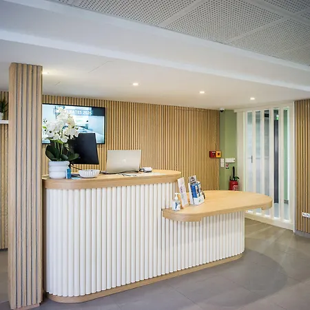 Akena Aeroport Charles De Gaulle - Witz 3*