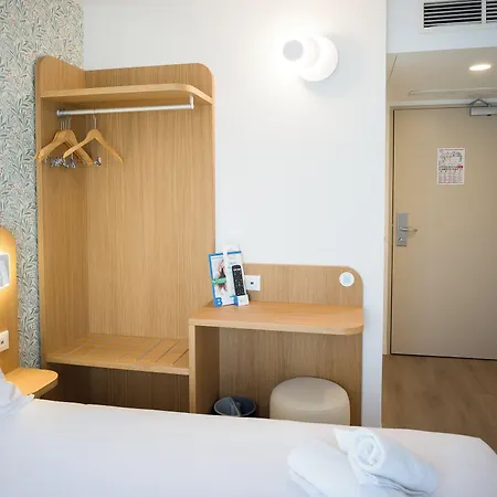 Hotel Akena Aeroport Charles De Gaulle - Witz 3*