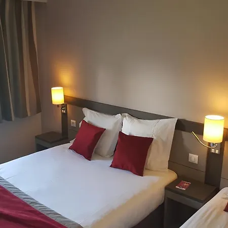 Akena Aeroport Charles De Gaulle - Witz